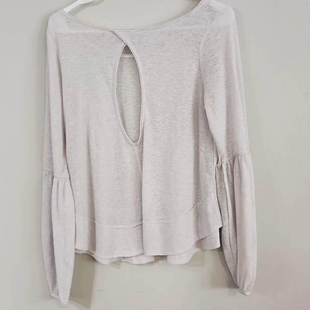 Free People Small Top Women's Long Sleeve Shirt Cut Out On Back